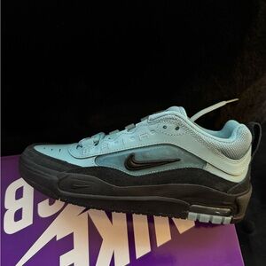 Nike Black and Light Blue Athletic Shoes Air Max Ishod sized women’s 9